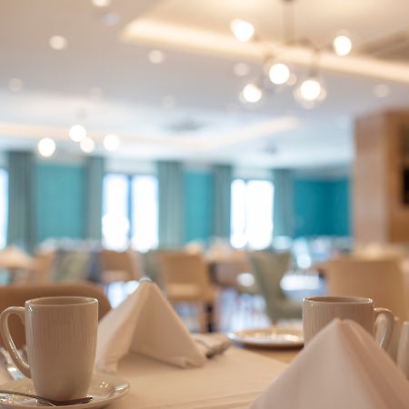 Huma Kotor Bay Hotel And Villas Экстерьер фото The restaurant