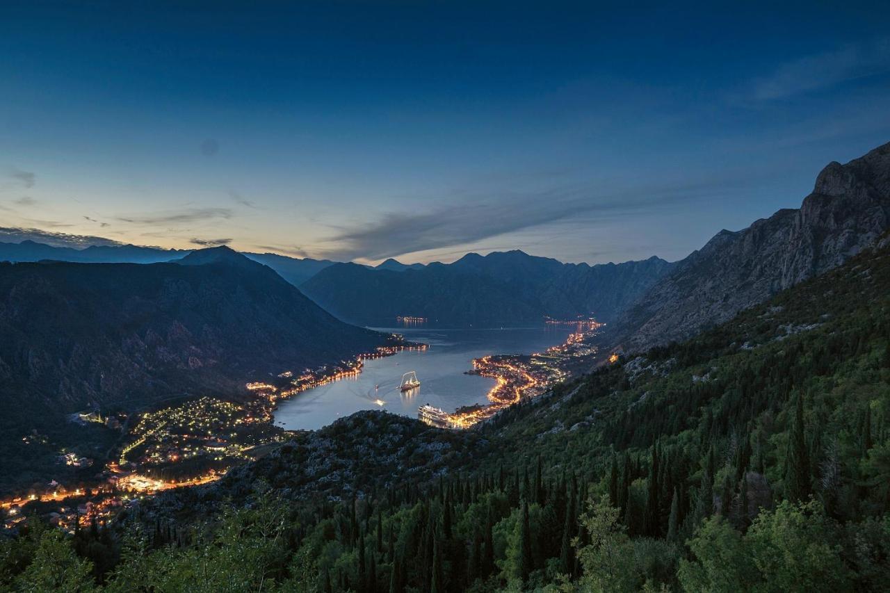 Huma Kotor Bay Hotel And Villas Экстерьер фото View of Kotor