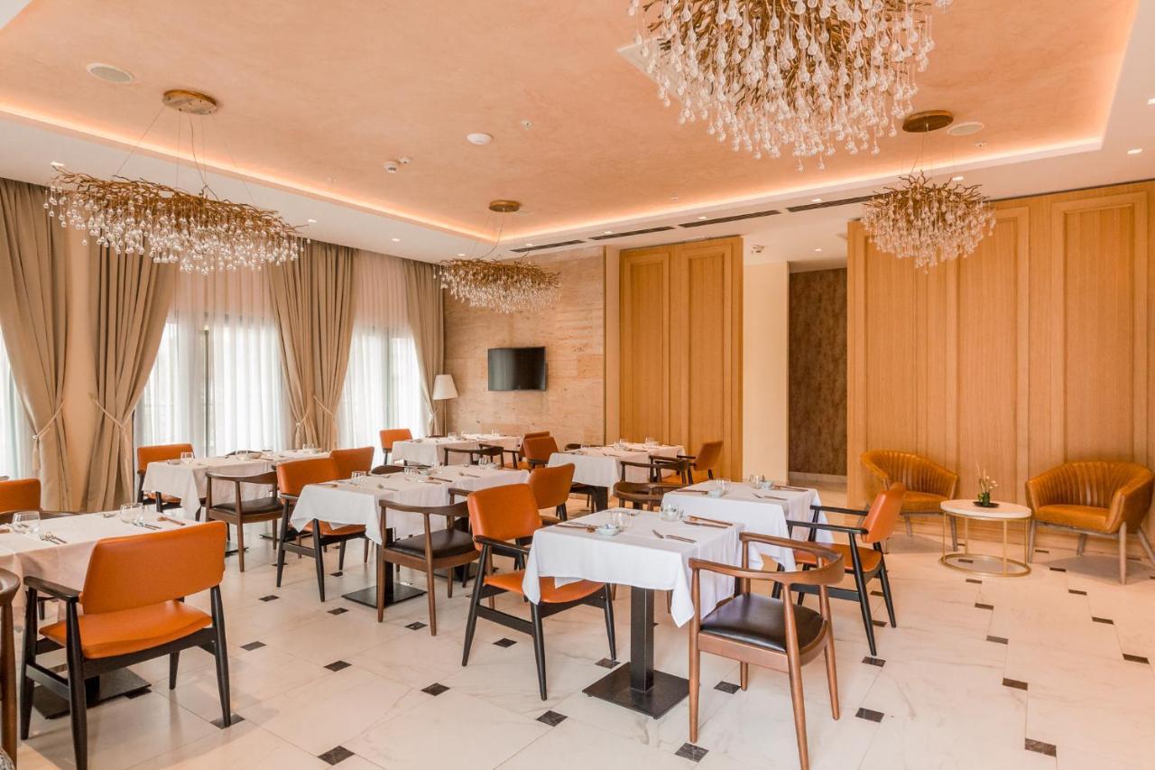 Huma Kotor Bay Hotel And Villas Экстерьер фото Restaurant