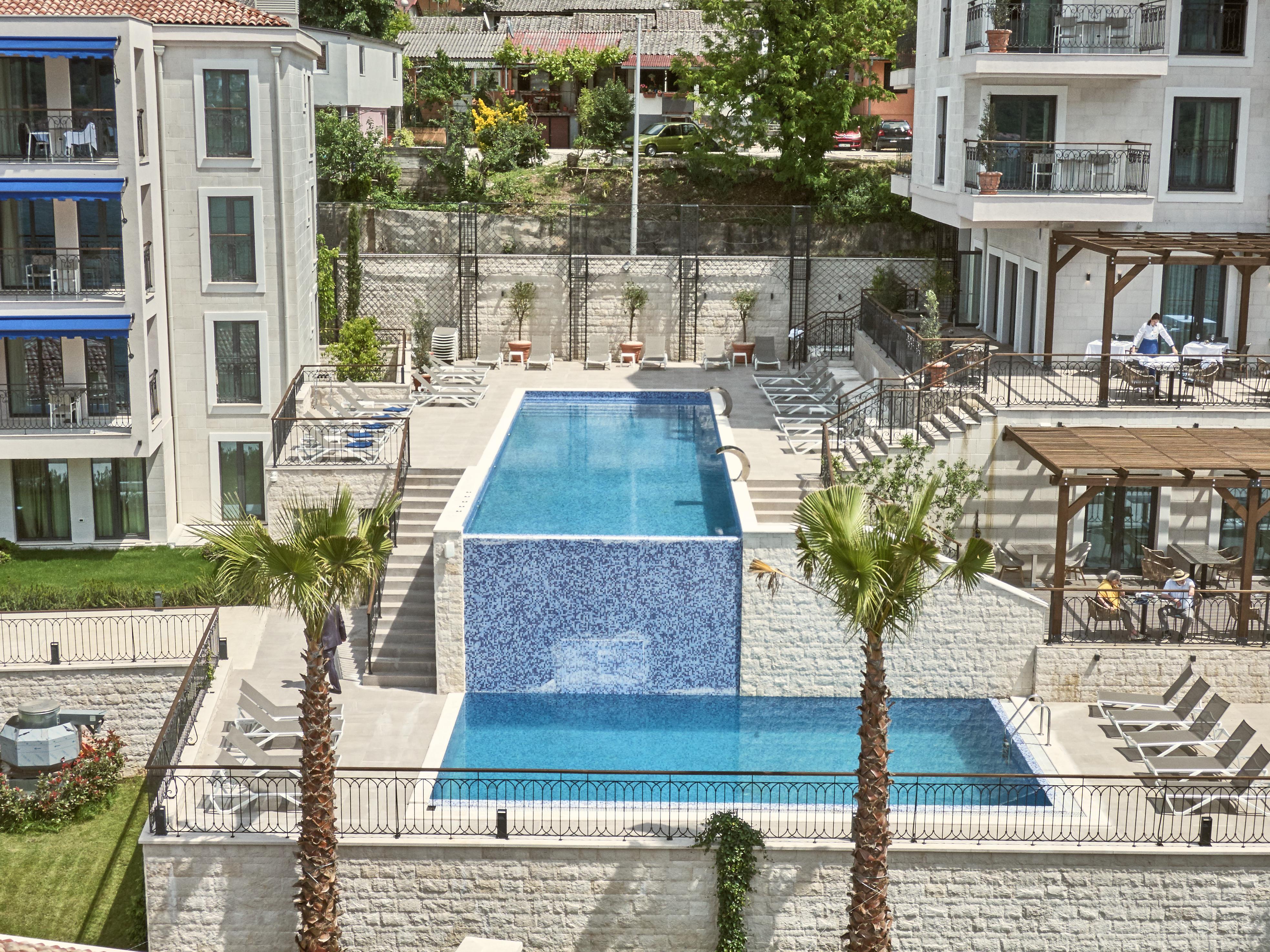 Huma Kotor Bay Hotel And Villas Экстерьер фото