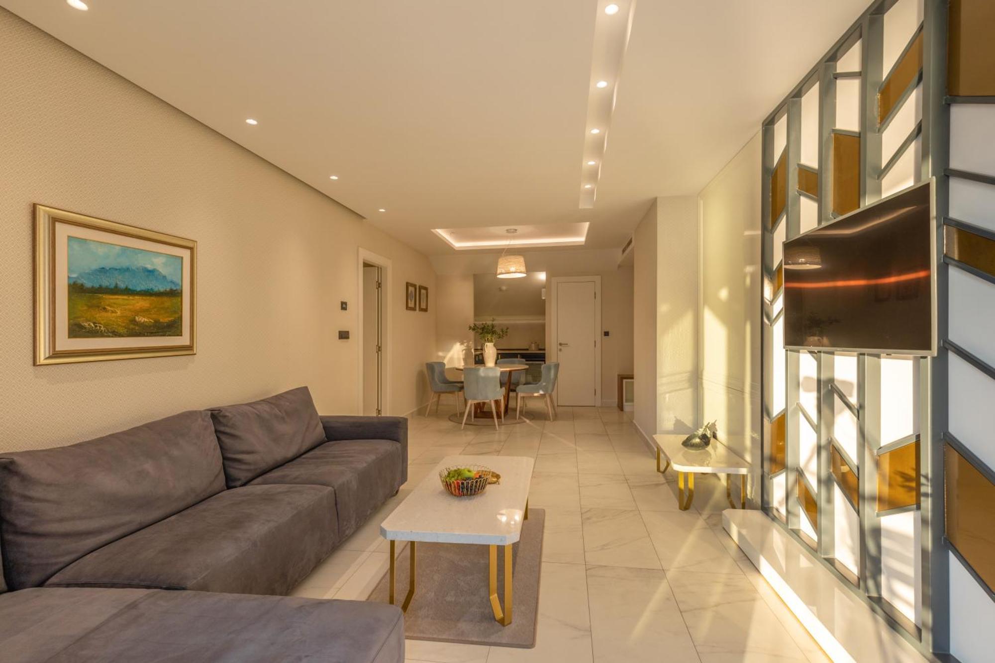 Huma Kotor Bay Hotel And Villas Номер фото The interior of a typical apartment