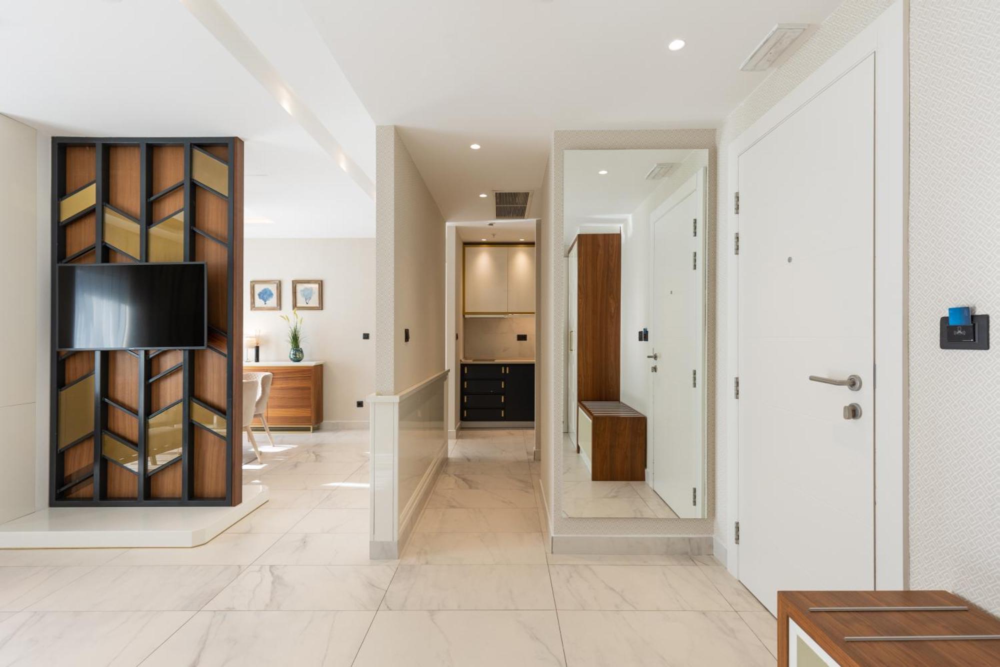 Huma Kotor Bay Hotel And Villas Номер фото Interior of a suite at The Ivy Collection